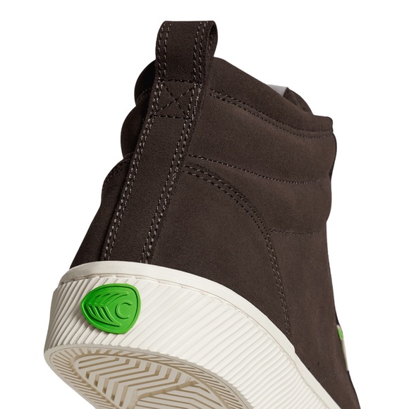 CARIUMA • Brown Suede
OCA High-Top Sneakers Shoes - Picture 4 of 6